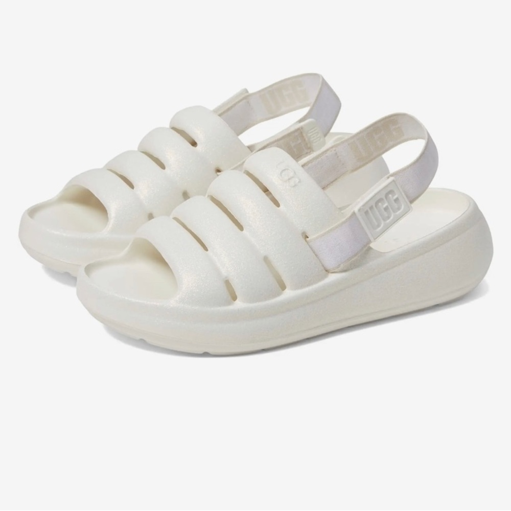 Girls ugg slides